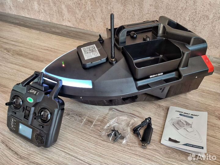 Прикормочный кораблик с gps 40 точек