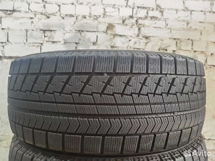 Bridgestone Blizzak VRX 225/55 R17 94H
