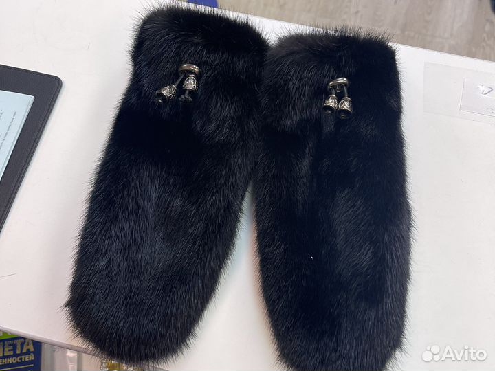 Варежки из норки черной