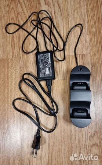 Зарядка для Dualshock 4 (докстанция)