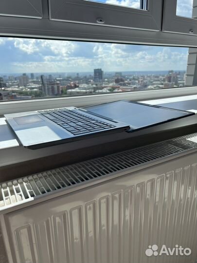 Стильный мощный ноутбук Lenovo IdeaPad