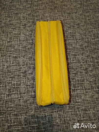 Пенал жёлтый 3 отделения вместительный