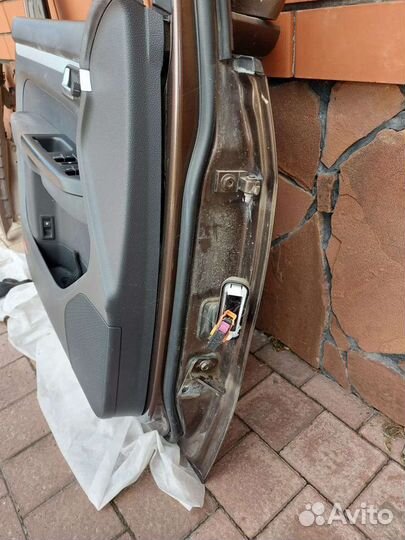 Дверь задняя левая VW Touran