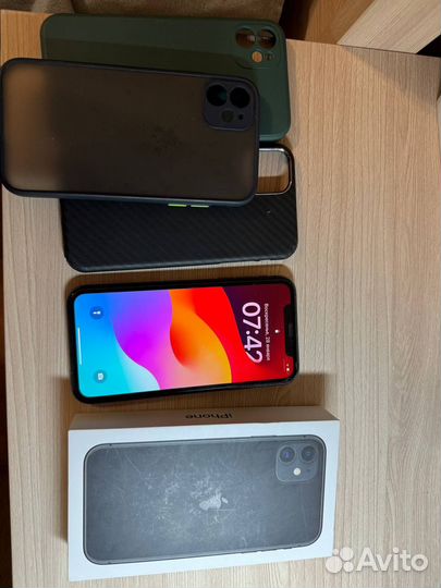 iPhone 11, 64 ГБ