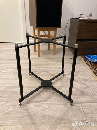 Стойки для акустики Spendor