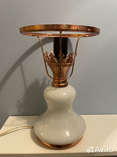 Лампа настольная