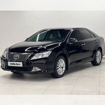 Toyota Camry 2.5 AT, 2014, 85 250 км, с пробегом, цена 1 330 000 руб.