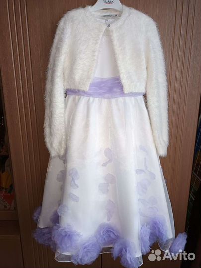 Платье праздничное