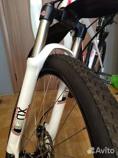 Велосипед GT Avalanche Elite 27,5