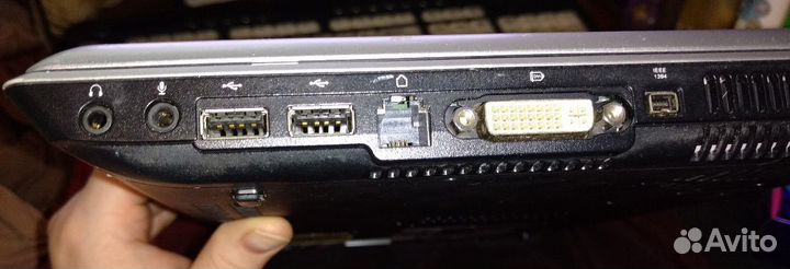 Ноутбук Fujitsu-Siement Amilo Si1520