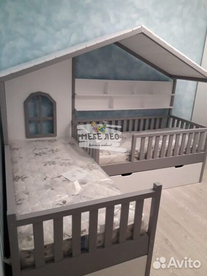 Кровать домик