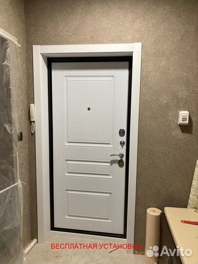 Входная дверь в квартиру с установкой