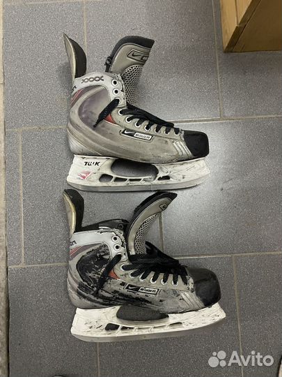 Коньки хоккейные