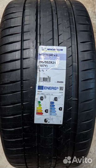 Michelin Pilot Sport 4 S 315/30 R22