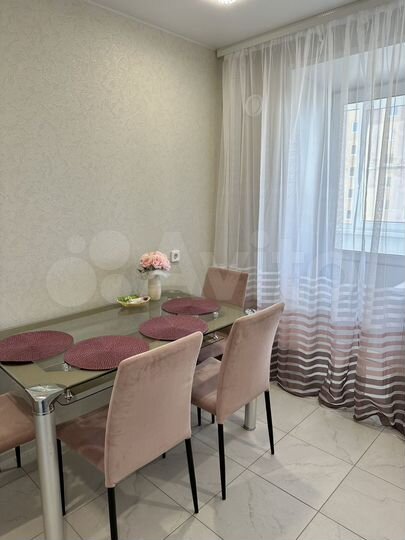 1-к. квартира, 42 м², 7/10 эт.