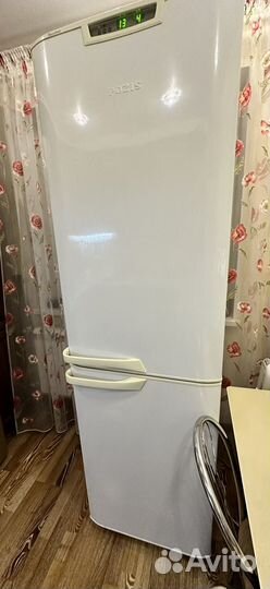 Холодильник бу pozis