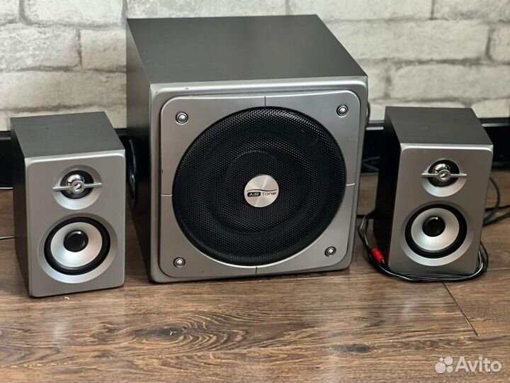 Сабвуфер + 2 колонки air tone