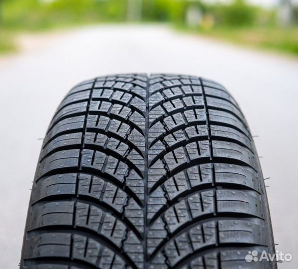 Goodyear Vector 4Seasons Gen-3 215/50 R17 95W