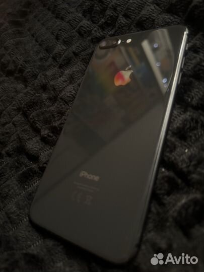 iPhone 8 Plus, 64 ГБ