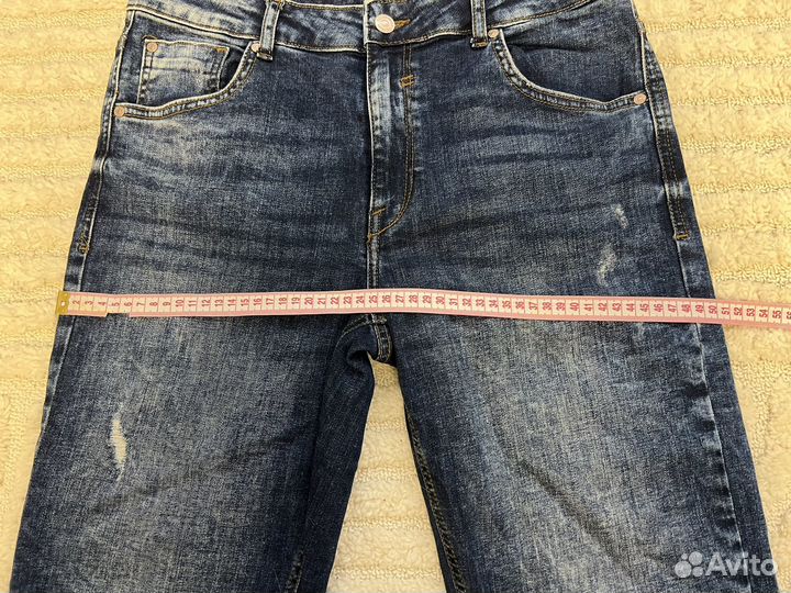 Джинсы Reserved 46
