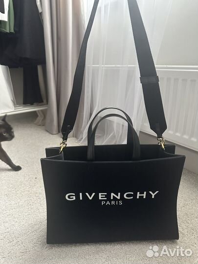 Сумка givenchy