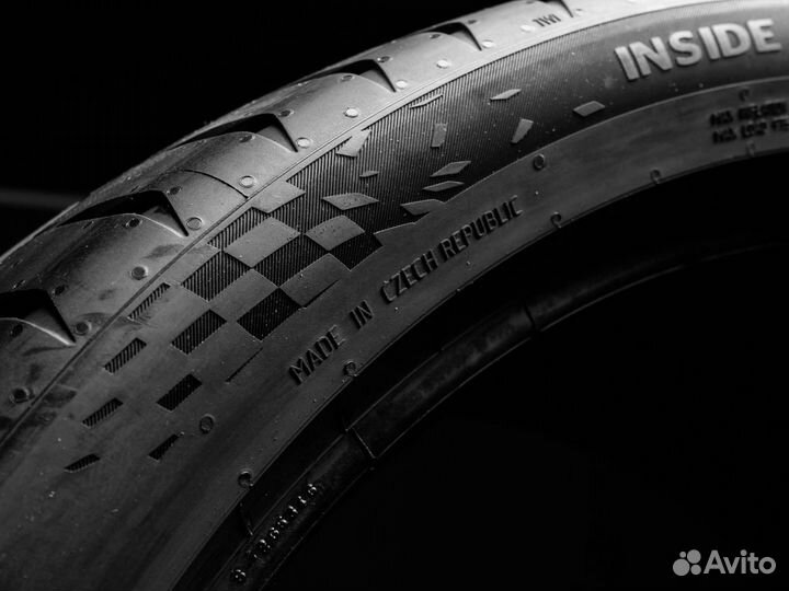 Continental ContiSportContact 7 285/35 R22 и 315/30 R22