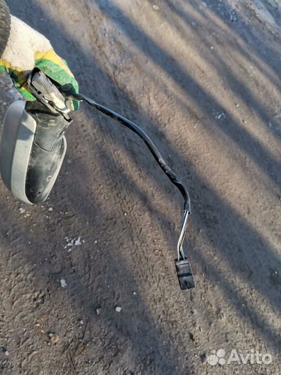 Правое зеркало на Volkswagen passat b5, b5+