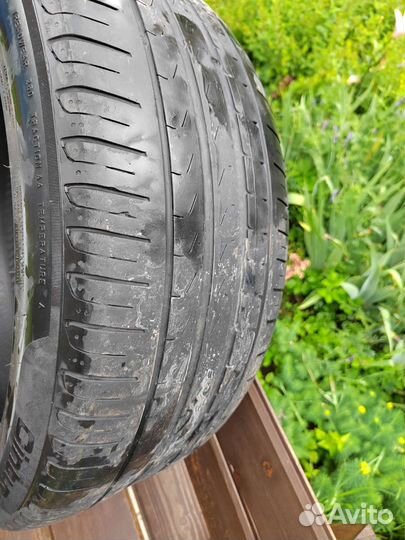 Pirelli Cinturato P7 235/45 R18 98W