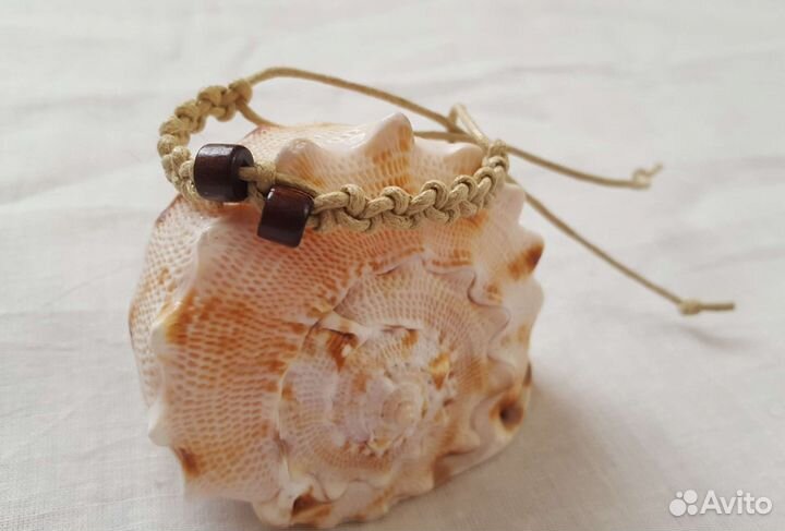 Браслет плетеный