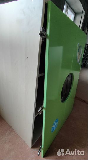 Шкаф в детскую комнату