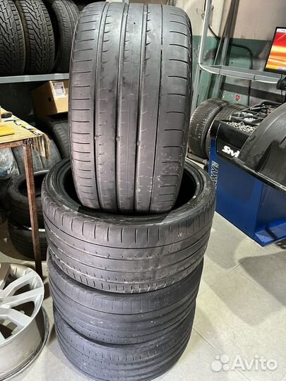 Yokohama Advan Sport V105 285/35 R22 и 315/30 R22 107Y