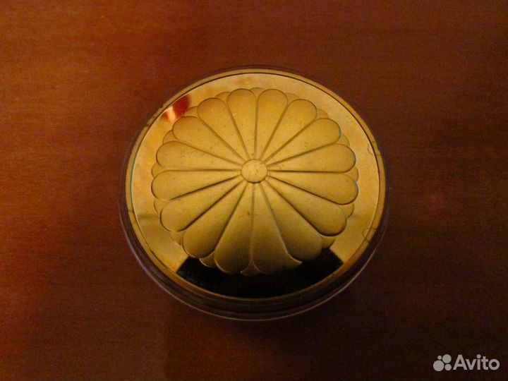 Сувенирная монета символы Японии