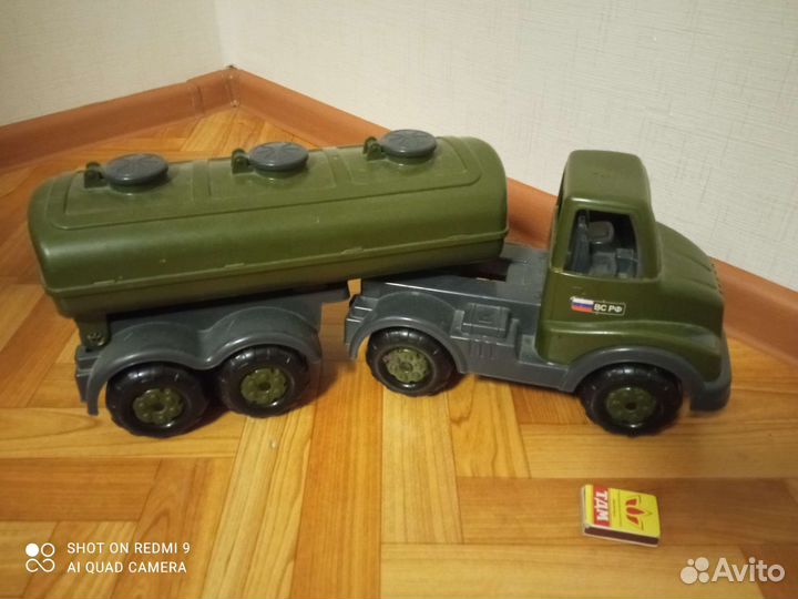 Игрушки (автомобили)