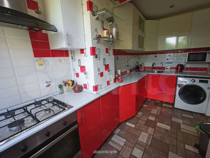 3-к. квартира, 50 м², 1/5 эт.