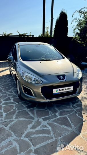 Peugeot 308 1.6 AT, 2011, 107 500 км