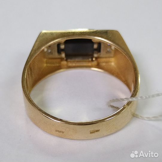 Золотое кольцо с камнем 21,5р