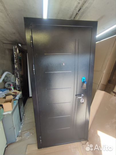 Дверь 10см входная 86я металлическая