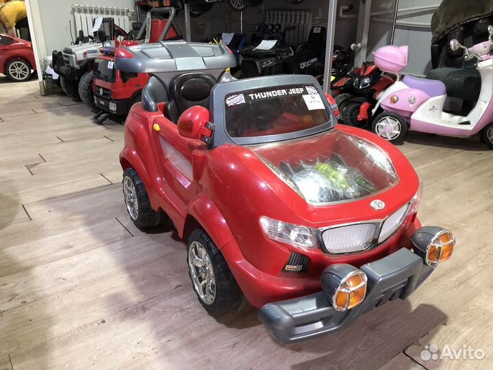 Детский электромобиль