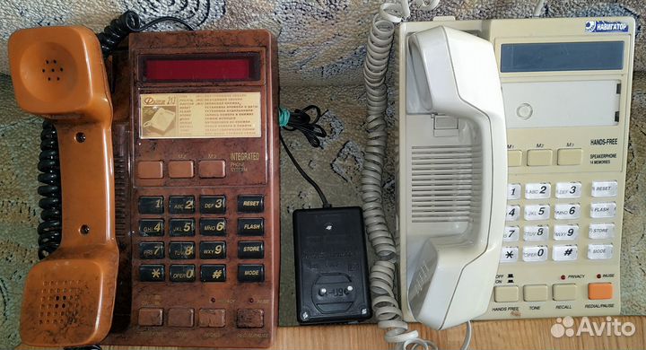 Стационарные телефоны разных типов