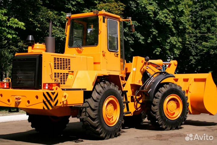 Машинист автопогрузчика Амкодор 352