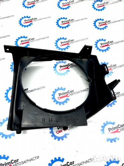 Ободок фары правый Mitsubishi Pajero V21C