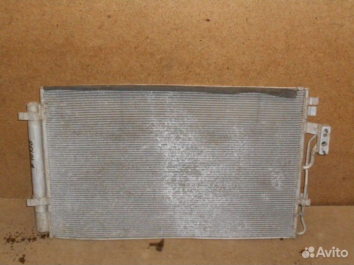 Конденсер (радиатор кондиционера) Kia Sorento
