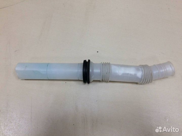 Горловина бачка омывателя Mitsubishi Lancer