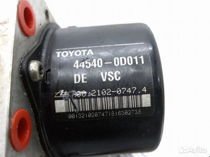 Блок ABS Toyota Yaris XP9 2006 040083410D