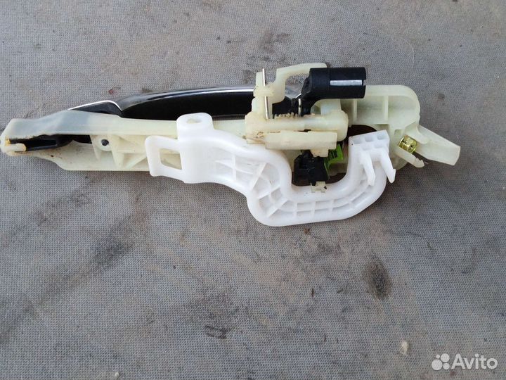 Ручка двери задняя левая Hyundai Santa Fe 3 DM