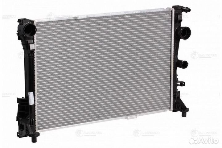 Радиатор охлаждения Мерседес Е W212