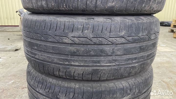 Bridgestone Turanza T001 205/55 R16