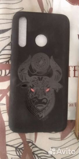 Чехол и 2 стекла на honor 10i