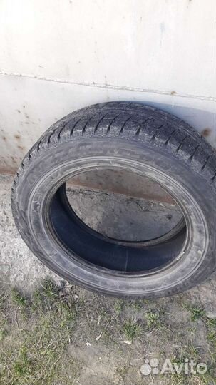 Bridgestone Blizzak Revo GZ 225/60 R17