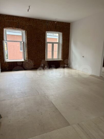 3-к. квартира, 105,8 м², 2/2 эт.